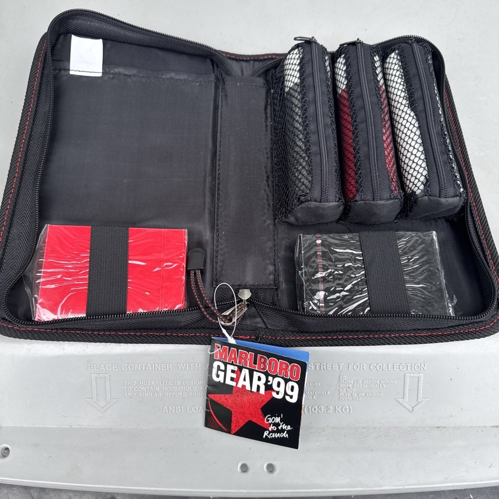 Vintage Marlboro Gear '99 Poker Chips and Card Set Zipper Case FACTORY SEALED